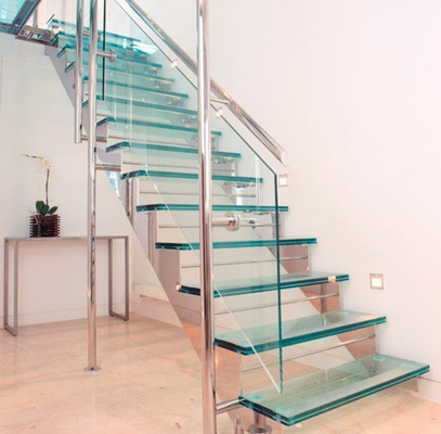 Glasschritt-modernes gerades Treppenhaus mit Edelstahl-Glasgeländer