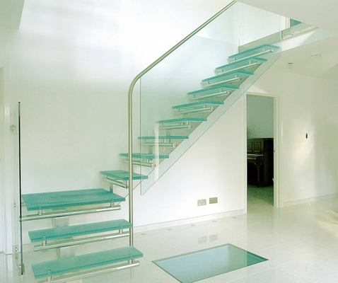 Glasschritt-modernes gerades Treppenhaus mit Edelstahl-Glasgeländer