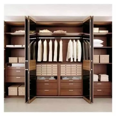 Klassischer Stoff-Garderoben-Weg im Wandschrank, Dachboden-Weg im Wandschrank-Garderoben-Glas