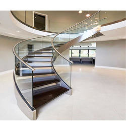 Moderne LED kurvte Stahltreppe besonders anfertigte Luxuspulver-Mantel SUS304
