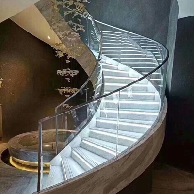 Kundengebundener Marmorgewundener Treppen-Stahlbogen-lamellierter Glasschritt