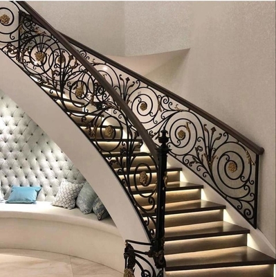 12 mm geschwungene Treppe aus gehärtetem Glas, Schmiedeeisen, Holz, für Eisenbalustrade