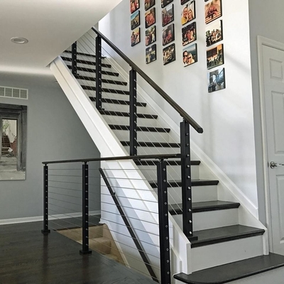 Modernes Treppen-Mattschwarz-Kabelgeländer-Balustraden-Design für Stufen