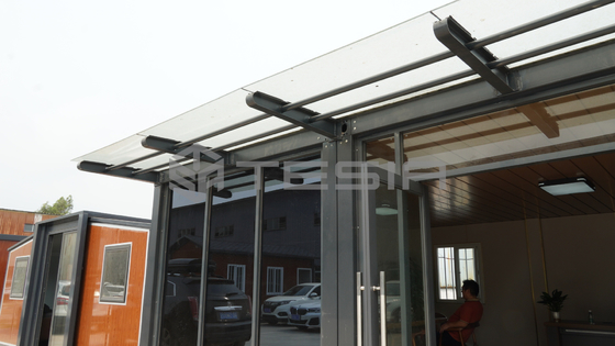 Luxuriöses, 20 Fuß großes, erweiterbares, vorgefertigtes Containerhaus mit leichter Stahlkonstruktion