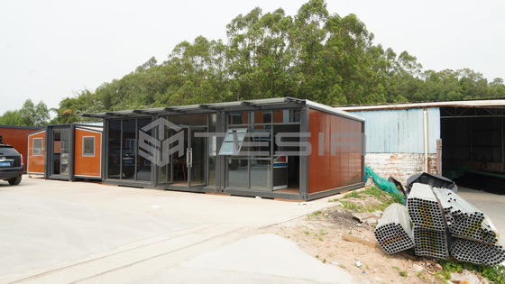 Luxuriöses, 20 Fuß großes, erweiterbares, vorgefertigtes Containerhaus mit leichter Stahlkonstruktion
