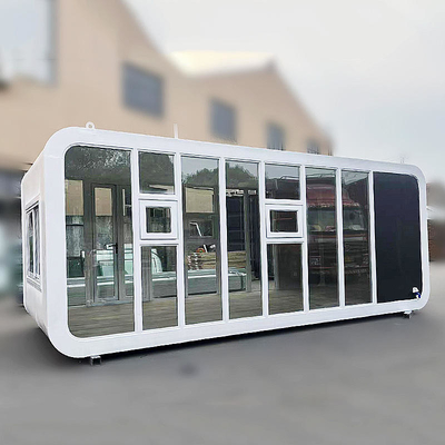 Luxuriöse weiße Raumkapsel Stahl Prefab Haus Apfelkabine Containerhaus zum Campen