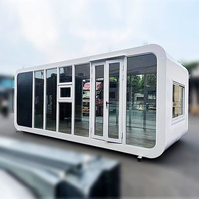 Luxuriöse weiße Raumkapsel Stahl Prefab Haus Apfelkabine Containerhaus zum Campen