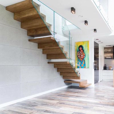 Australische Art-tritt Innenraumersparnis-Dachboden-Treppenhaus-Holz sich hin- und herbewegende gerade Treppe