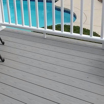 18mm Matt Plastic Wood Grain Flooring beständiger zusammengesetzter UVdecking PVCs