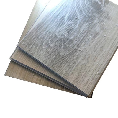 Innenhölzerner Vinylplastikbodenbelag der Korn-Planken-LVT prägte glattes Ende