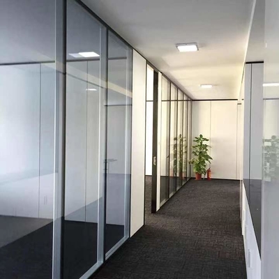 Büro-Wand-Glasfach Ansicht der Doppelschicht voll- für das Raum-Teilen