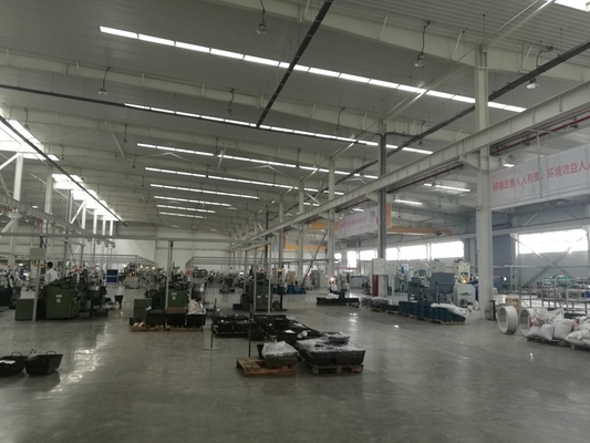 Stahlskelettbau-Metallgebäude-Auto-Werkstatt Soem-ODM dauerhafte helle