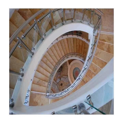 Raumersparnis-Wendeltreppe für Dachboden