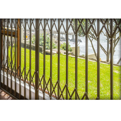 Dauerhaftes Ziehharmonika-Grill-Landhaus-Aluminiumrahmen Windows mit Einbrecher Bars
